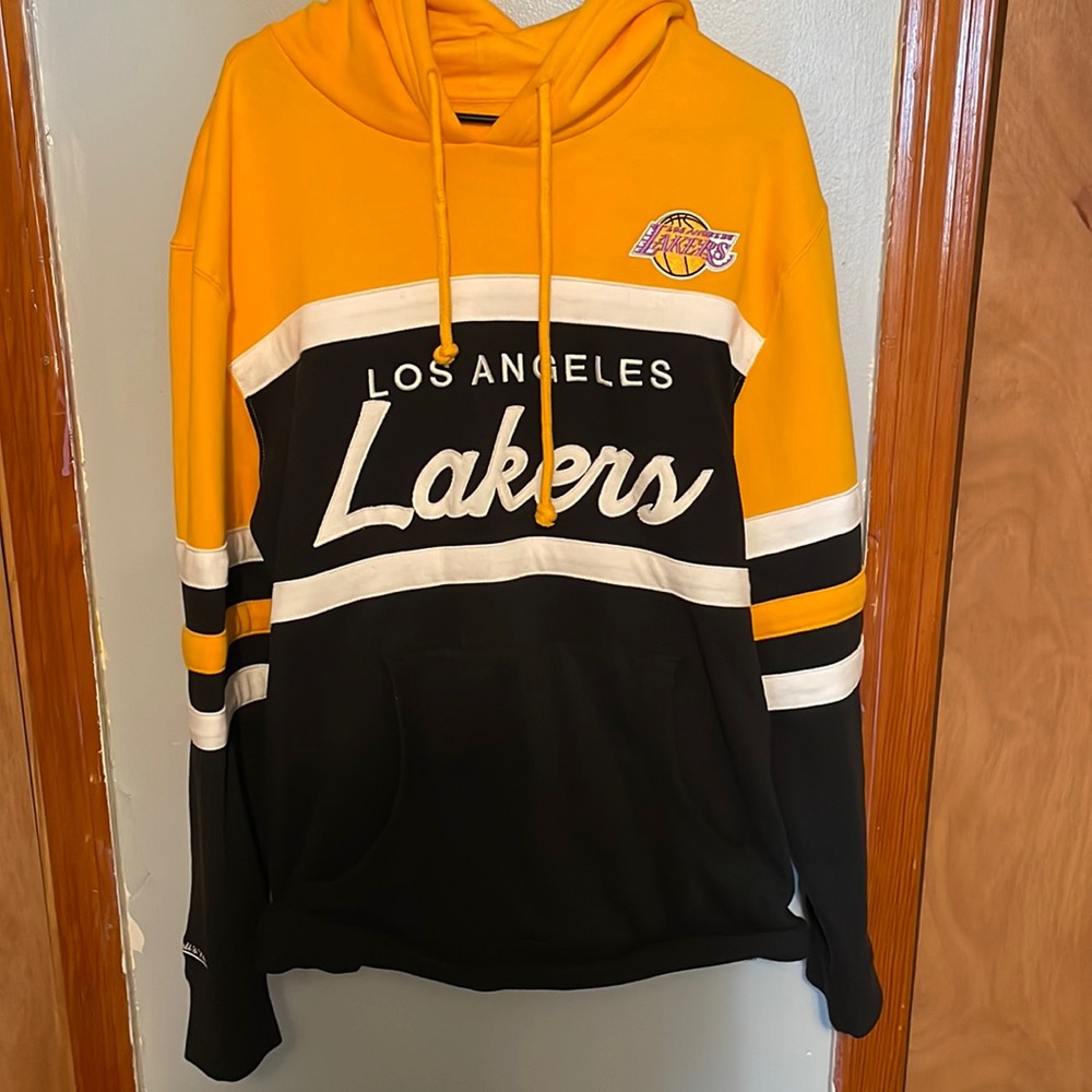 Mitchell and ness lakers hoodie